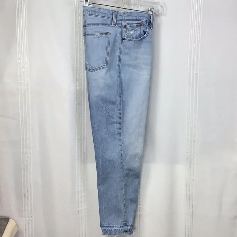 Abercrombie ‘High Rise Mom Jean’ Frayed Ankle Distressed Denim Sz.29/8R - Picture 11 of 12
